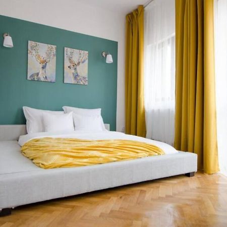 Stylized And Modern Apartment In בוקרשט מראה חיצוני תמונה